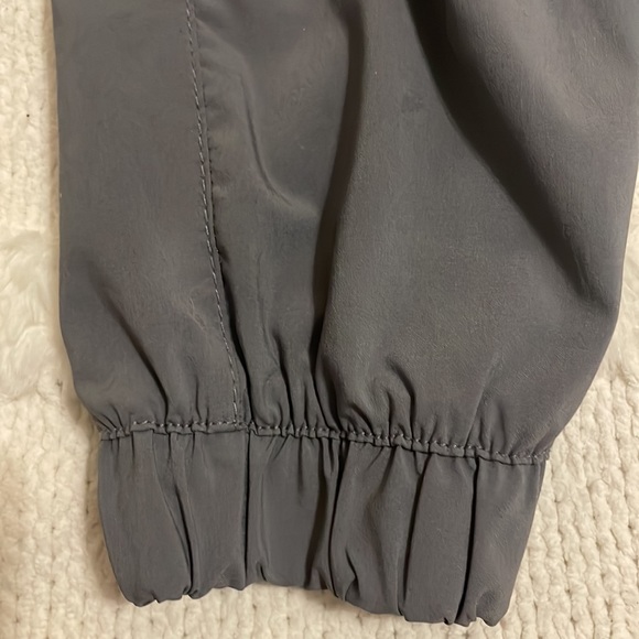 Lee joggers boys gray zip pockets size 14–16 L & strike fighter squadron t-shirt - Picture 10 of 16